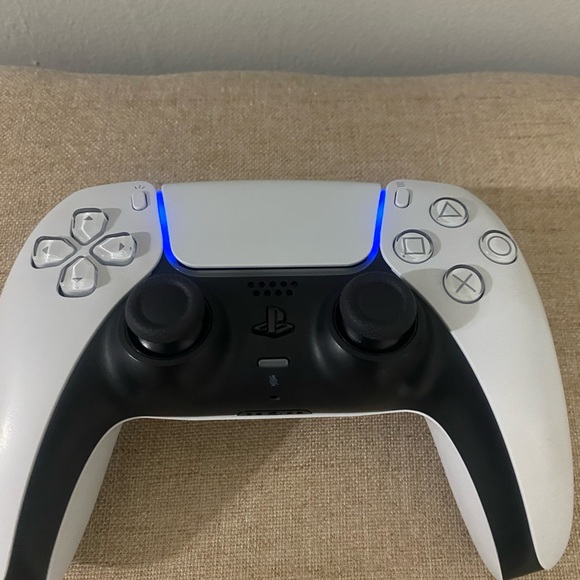 ps5 slim digital version - Picture 5 of 7